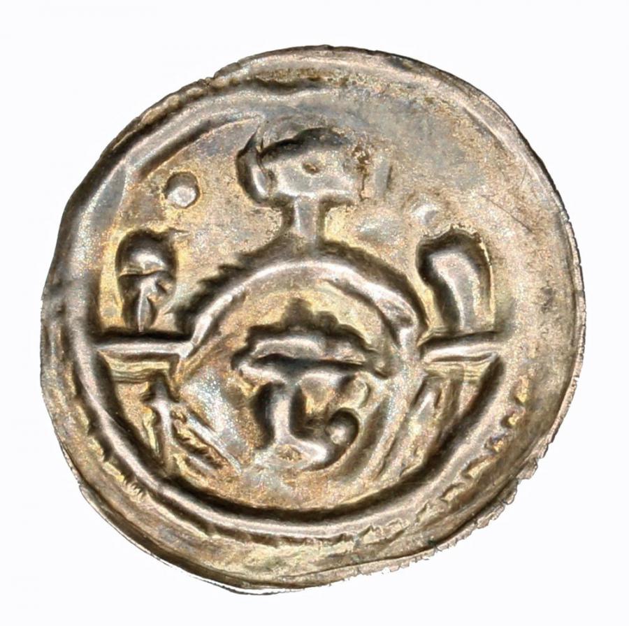 Bractée de type Rataja Henri Ier le Barbu Henri II le Pieux